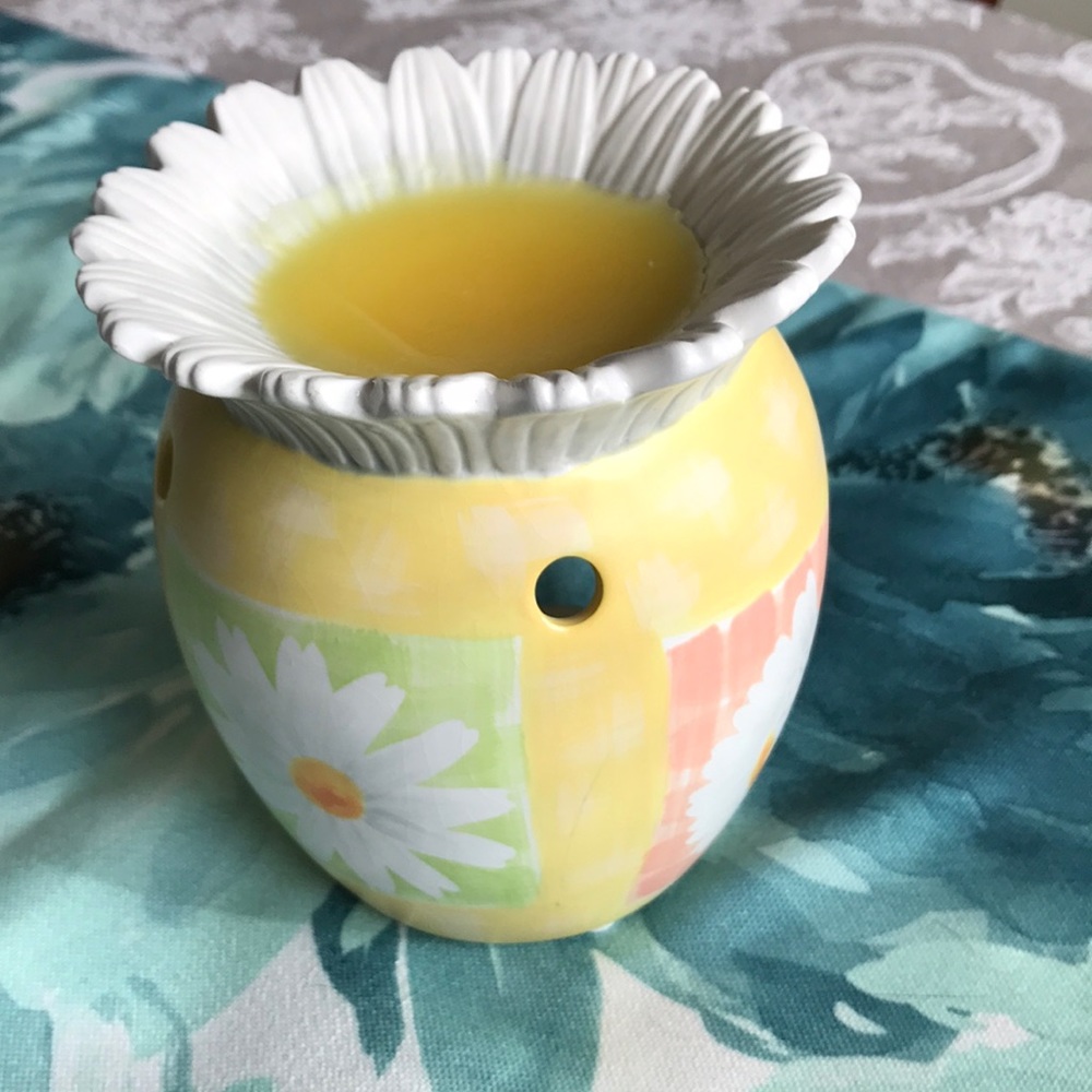 Yankee candle wax burner
